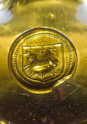 (Crouching Lion In Shield) Sealed Onion Wine Bottle, Similar in form and construction to RD plate 10