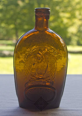 Eagle And "Pittsburgh / PA" - Eagle Historical Flask, GII-106