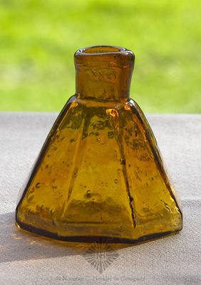 Umbrella Ink Bottle, Similar in form and construction to C #131