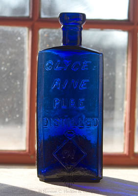"Glyce = / Rine / Pure / Distilled / DH. (In Pendant)" Medicine Bottle
