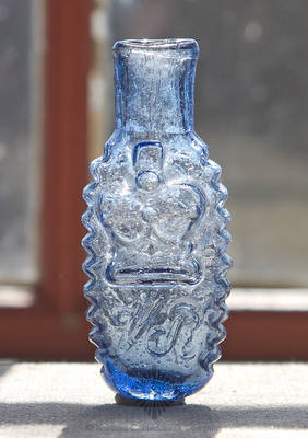 "VR" Scent Bottle, Similar in form and construction to McK plate 241, #7