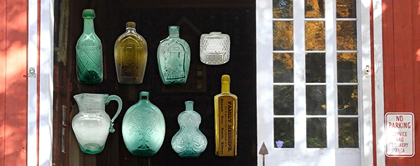 antique glass auction 256<br />
